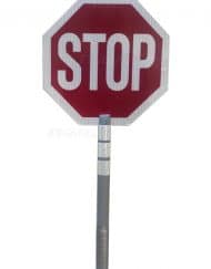 Πινακίδα STOP Σχολικού Τροχονόμου αντανακλώμενη